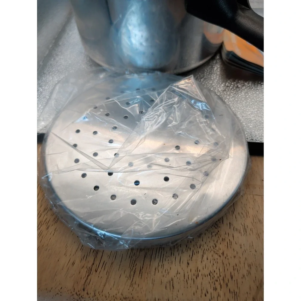 Maitres Pressure Cooker 4.2 Quart Aluminum Brazil Maitre's Never Used/ W  Manual
